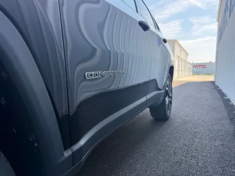 More photos of 2022 Jeep Compass Limited at St. Marys Chrysler Dodge Jeep, OH