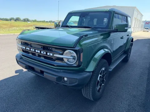 More photos of 2024 Ford Bronco Outer Banks at St. Marys Chrysler Dodge Jeep, OH