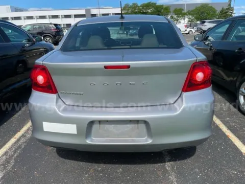 More photos of 2013 Dodge Avenger SE at St. Marys Chrysler Dodge Jeep, OH