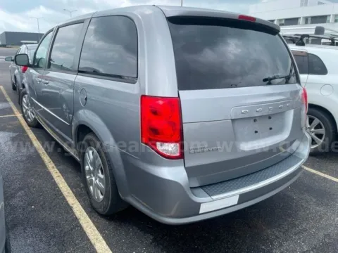 More photos of 2016 Dodge Grand Caravan SE at St. Marys Chrysler Dodge Jeep, OH
