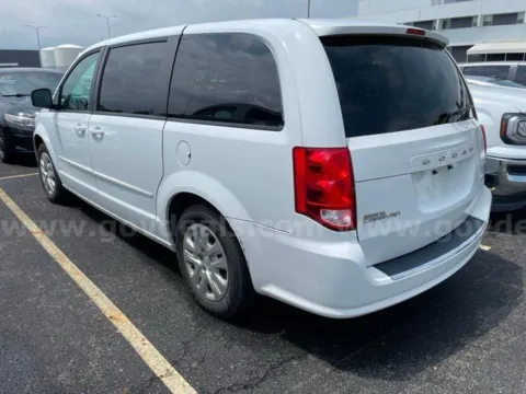 More photos of 2017 Dodge Grand Caravan SE at St. Marys Chrysler Dodge Jeep, OH