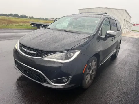 Another view of 2019 Chrysler Pacifica Limited for sale in Saint Marys, OH at St. Marys Chrysler Dodge Jeep