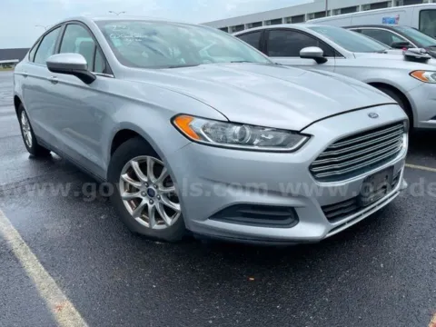 Silver 2016 Ford Fusion S for sale in Saint Marys, OH