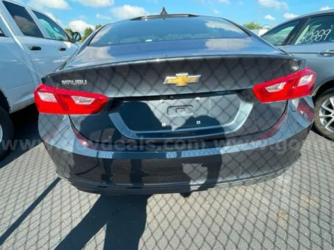 More photos of 2020 Chevrolet Malibu LS at St. Marys Chrysler Dodge Jeep, OH