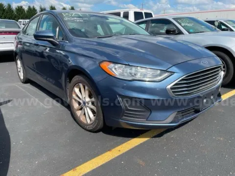 Blue 2019 Ford Fusion SE for sale in Saint Marys, OH