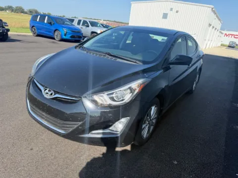 More photos of 2015 Hyundai Elantra SE at St. Marys Chrysler Dodge Jeep, OH
