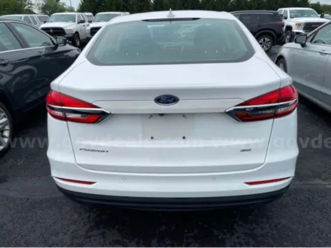More photos of 2019 Ford Fusion SE at St. Marys Chrysler Dodge Jeep, OH