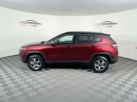 More photos of 2022 Jeep Compass Trailhawk at St. Marys Chrysler Dodge Jeep, OH