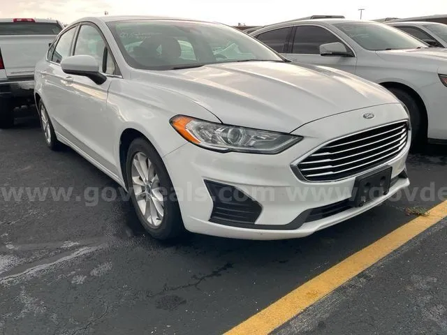 White 2019 Ford Fusion SE for sale in Saint Marys, OH