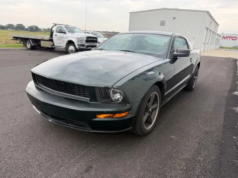 More photos of 2008 Ford Mustang GT Premium at St. Marys Chrysler Dodge Jeep, OH