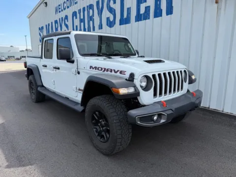 White 2021 Jeep Gladiator Mojave for sale in Saint Marys, OH