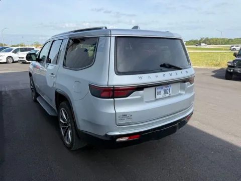 More photos of 2022 Jeep Wagoneer Series II at St. Marys Chrysler Dodge Jeep, OH