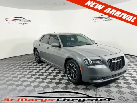 White 2017 Chrysler 300 S for sale in Saint Marys, OH