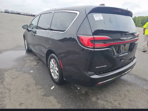 More photos of 2026 Chrysler Pacifica Select at St. Marys Chrysler Dodge Jeep, OH