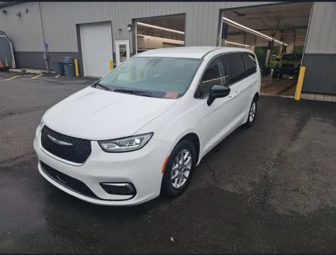 Another view of 2024 Chrysler Pacifica Touring L for sale in Saint Marys, OH at St. Marys Chrysler Dodge Jeep