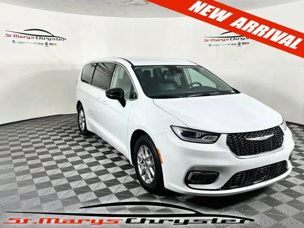 2024 Chrysler Pacifica Touring L