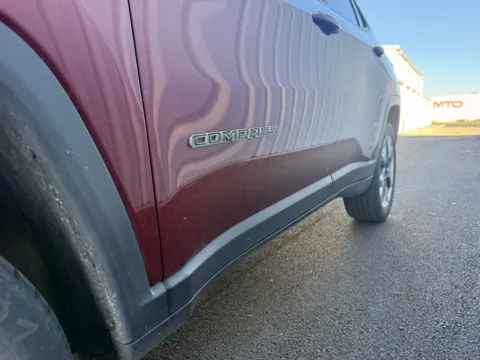 More photos of 2021 Jeep Compass Limited at St. Marys Chrysler Dodge Jeep, OH