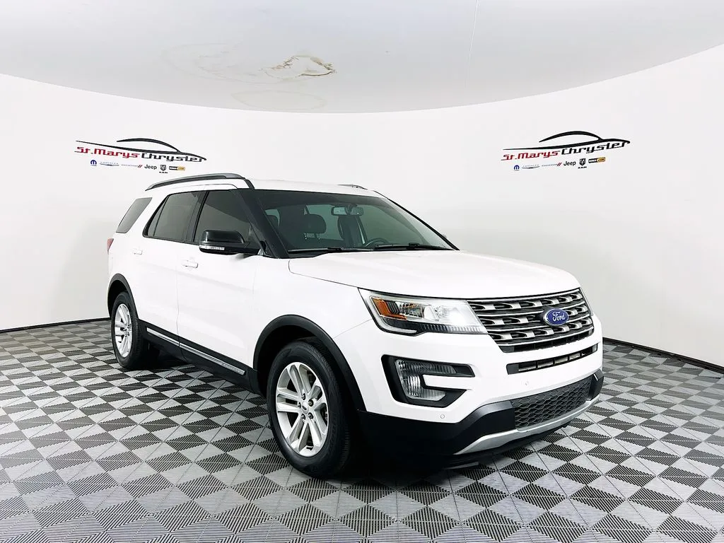 White 2017 Ford Explorer XLT for sale in Saint Marys, OH