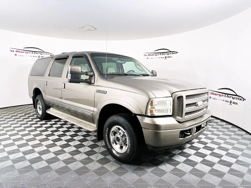 Gold 2005 Ford Excursion Limited for sale in Saint Marys, OH