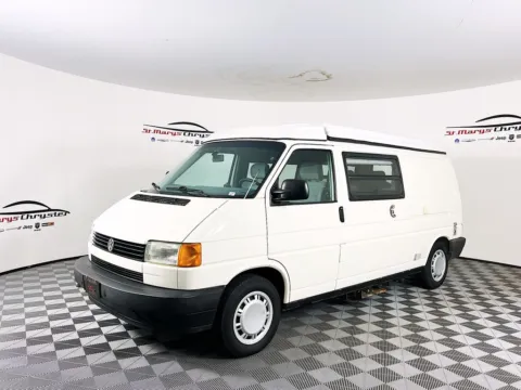 More photos of 1995 Volkswagen Eurovan Camper at St. Marys Chrysler Dodge Jeep, OH