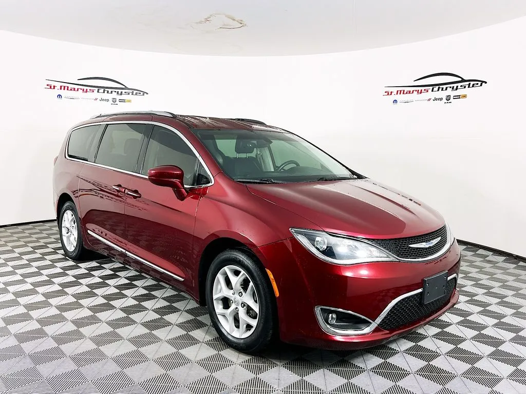 Red 2017 Chrysler Pacifica Touring L Plus for sale in Saint Marys, OH