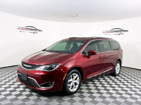 More photos of 2017 Chrysler Pacifica Touring L Plus at St. Marys Chrysler Dodge Jeep, OH
