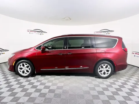 More photos of 2017 Chrysler Pacifica Touring L Plus at St. Marys Chrysler Dodge Jeep, OH