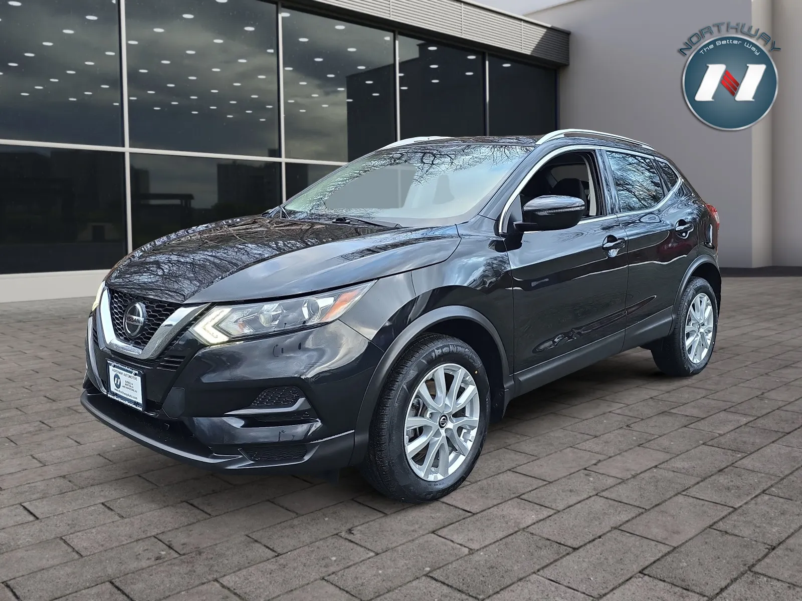 2020 Nissan Rogue Sport SV's photo
