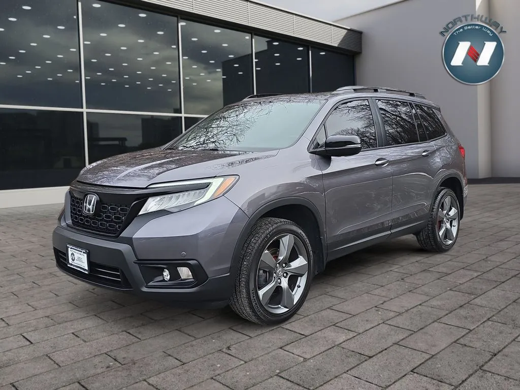 2021 Honda Passport Touring's photo