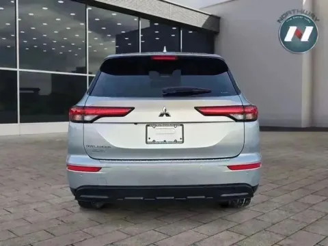 More photos of 2022 Mitsubishi Outlander ES at Northway Automotive of Lake Hopatcong NJ, NJ