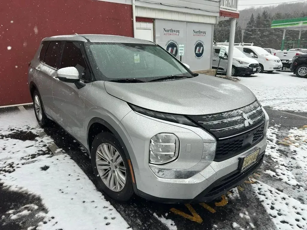 2022 Mitsubishi Outlander ES for sale in Lake Hopatcong, NJ