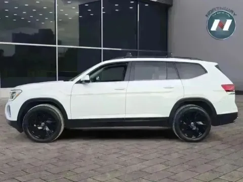 Photos of 2024 Volkswagen Atlas 2.0T SE w/Technology for sale in Lake Hopatcong, NJ at Northway Automotive of Lake Hopatcong NJ