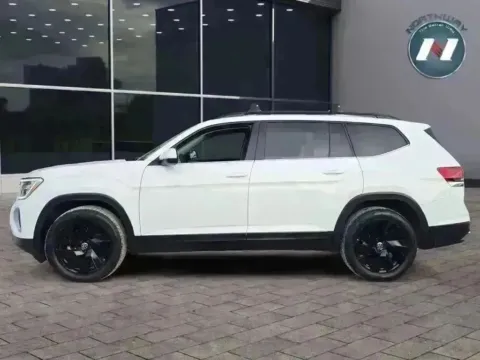 Photos of 2024 Volkswagen Atlas 2.0T SE w/Technology for sale in Lake Hopatcong, NJ at Northway Automotive of Lake Hopatcong NJ