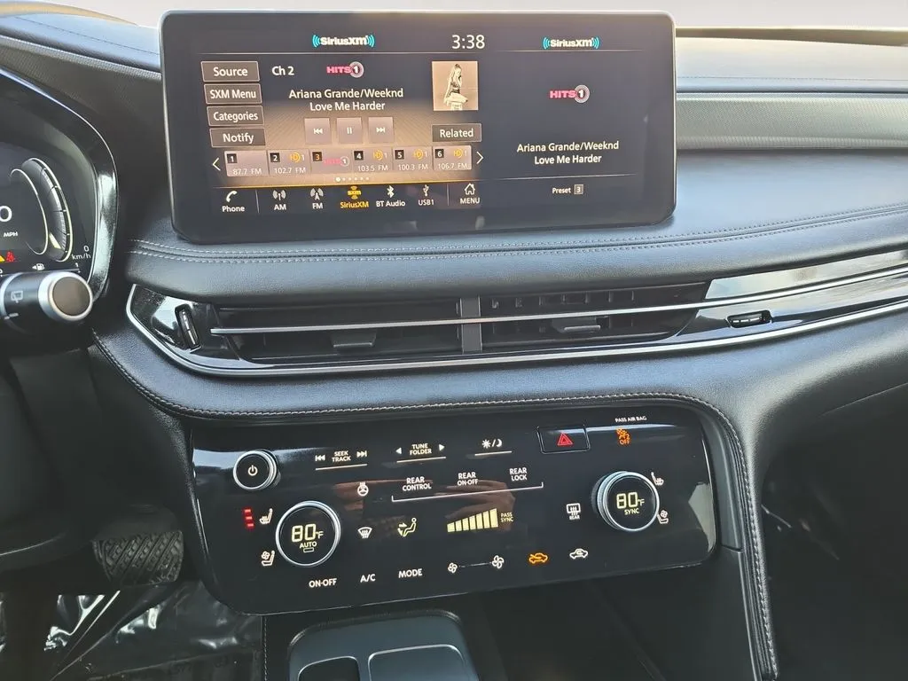 2025 INFINITI QX60 LUXE - Photo 11