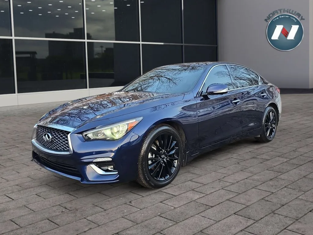 2023 INFINITI Q50 LUXE
