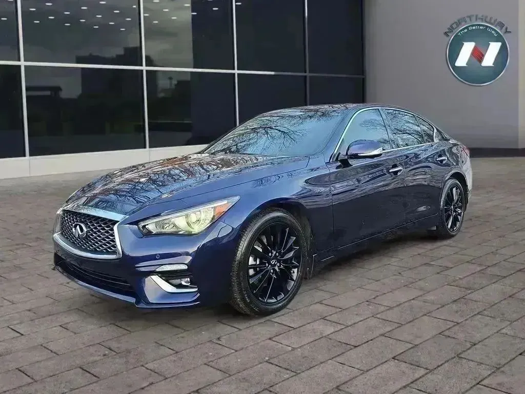 2023 INFINITI Q50 LUXE