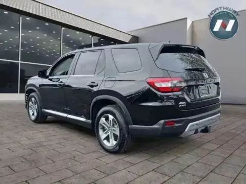 Another view of 2023 Honda Pilot EX-L 8 Passenger for sale in Lake Hopatcong, NJ at Northway Automotive of Lake Hopatcong NJ
