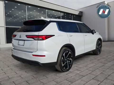 More photos of 2022 Mitsubishi Outlander ES at Northway Automotive of Lake Hopatcong NJ, NJ