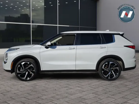 Photos of 2022 Mitsubishi Outlander ES for sale in Lake Hopatcong, NJ at Northway Automotive of Lake Hopatcong NJ