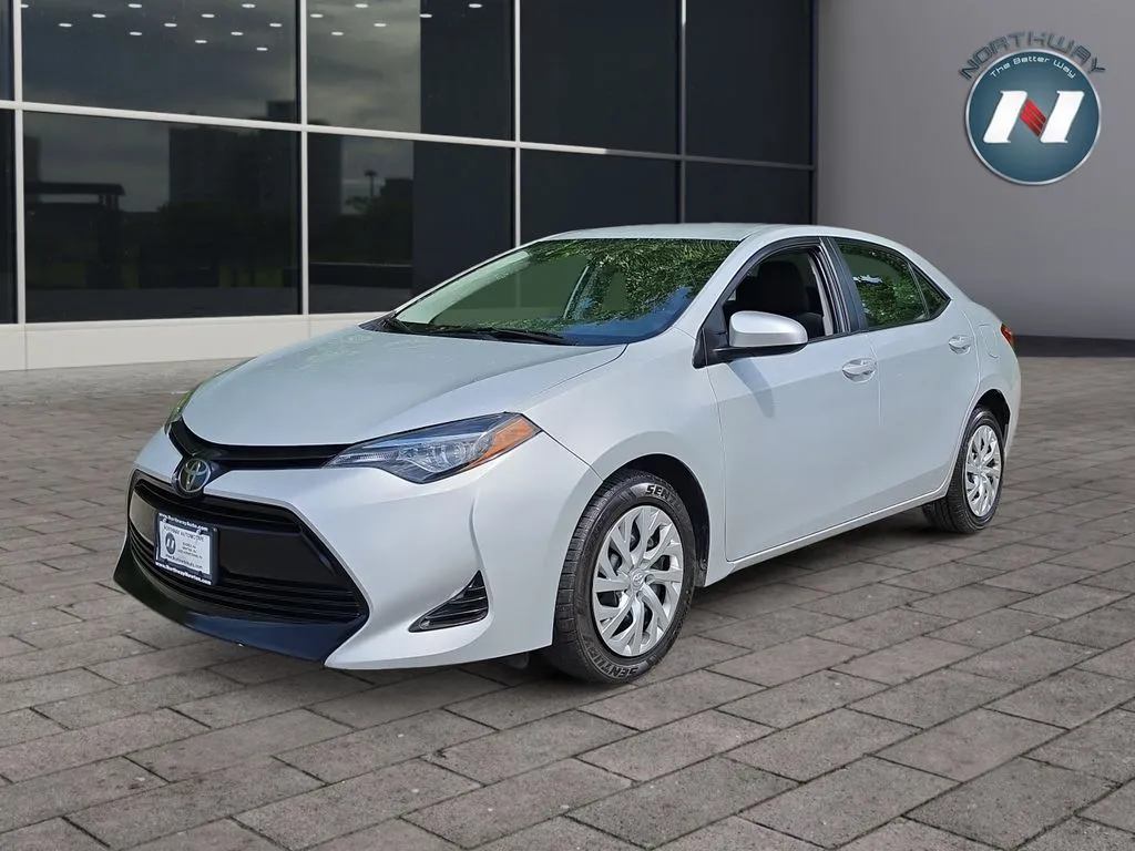 2019 Toyota Corolla LE AT's photo
