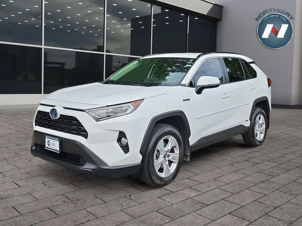 White 2021 Toyota RAV4 Hybrid XLE for sale in Lake Hopatcong, NJ