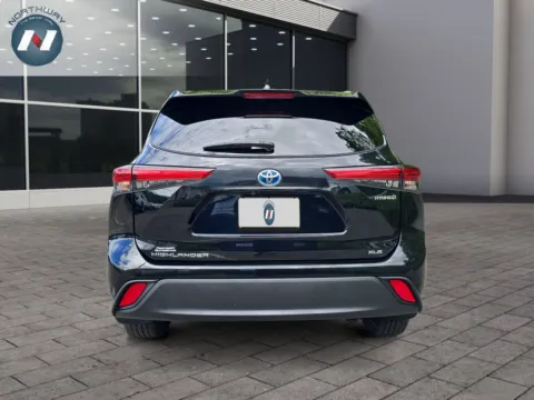 More photos of 2022 Toyota Highlander Hybrid XLE at Northway Automotive of Lake Hopatcong NJ, NJ