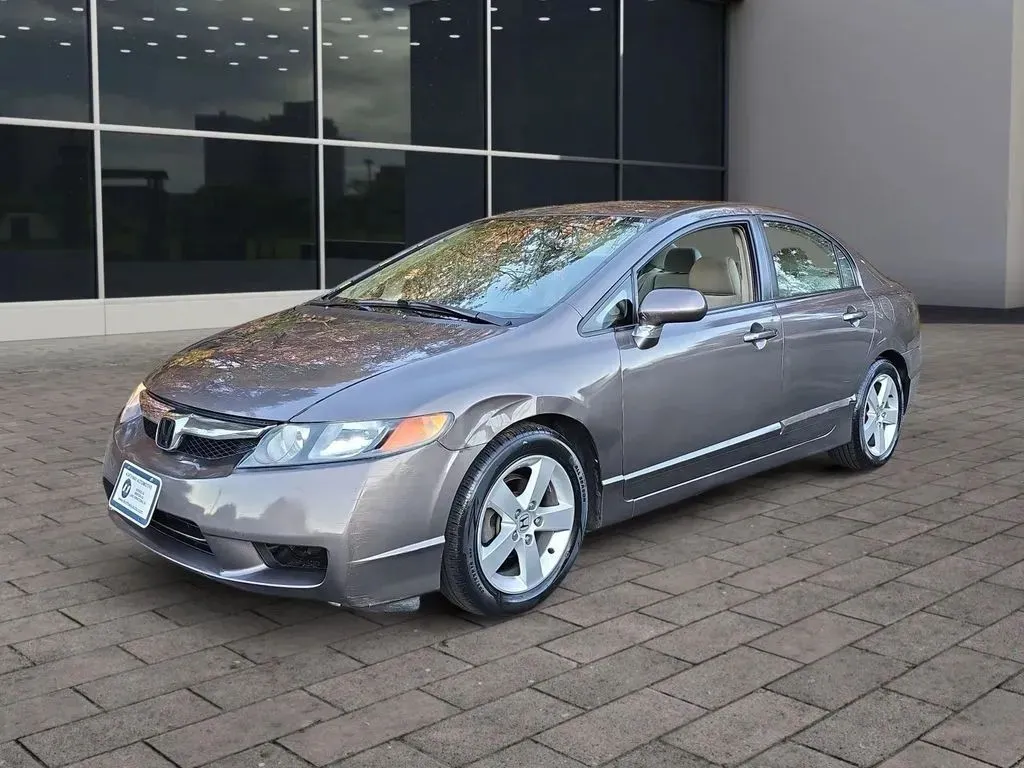 2011 Honda Civic LX's photo