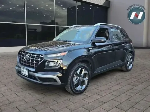 Black 2023 Hyundai Venue SEL for sale in Newton, NJ