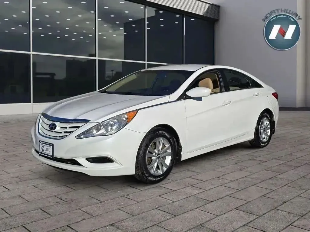 2012 Hyundai Sonata GLS's photo
