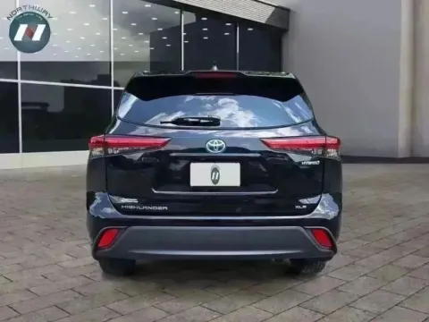 More photos of 2021 Toyota Highlander Hybrid Hybrid XLE at Northway Automotive of Newton NJ, NJ