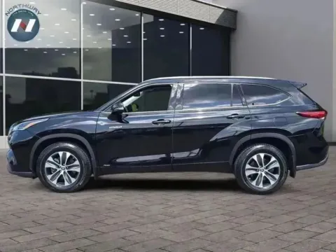Photos of 2021 Toyota Highlander Hybrid Hybrid XLE for sale in Newton, NJ at Northway Automotive of Newton NJ