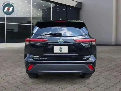 More photos of 2021 Toyota Highlander Hybrid Hybrid XLE at Northway Automotive of Newton NJ, NJ