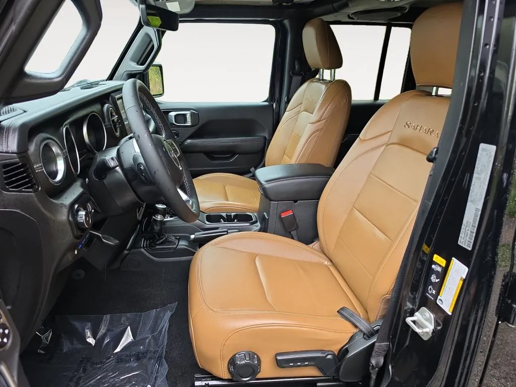 2023 Jeep Wrangler 4xe Sahara 4XE - Photo 9