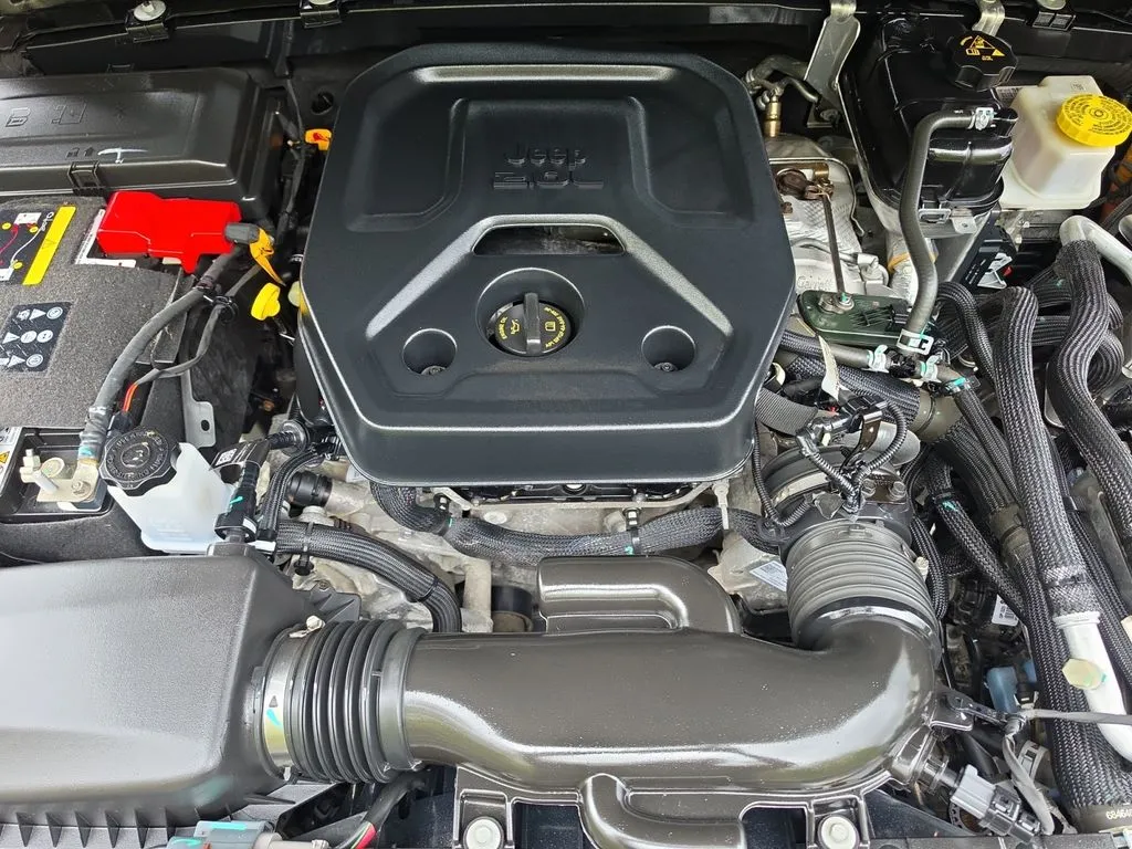 2023 Jeep Wrangler 4xe Sahara 4XE - Photo 16